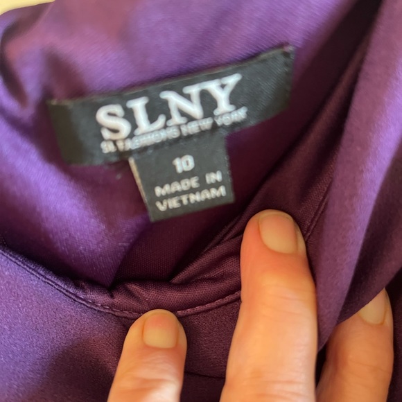 SLNY Gown Plum Off The Shoulder Sz 10. Beaded sequin on front. Side slit. - Picture 6 of 12